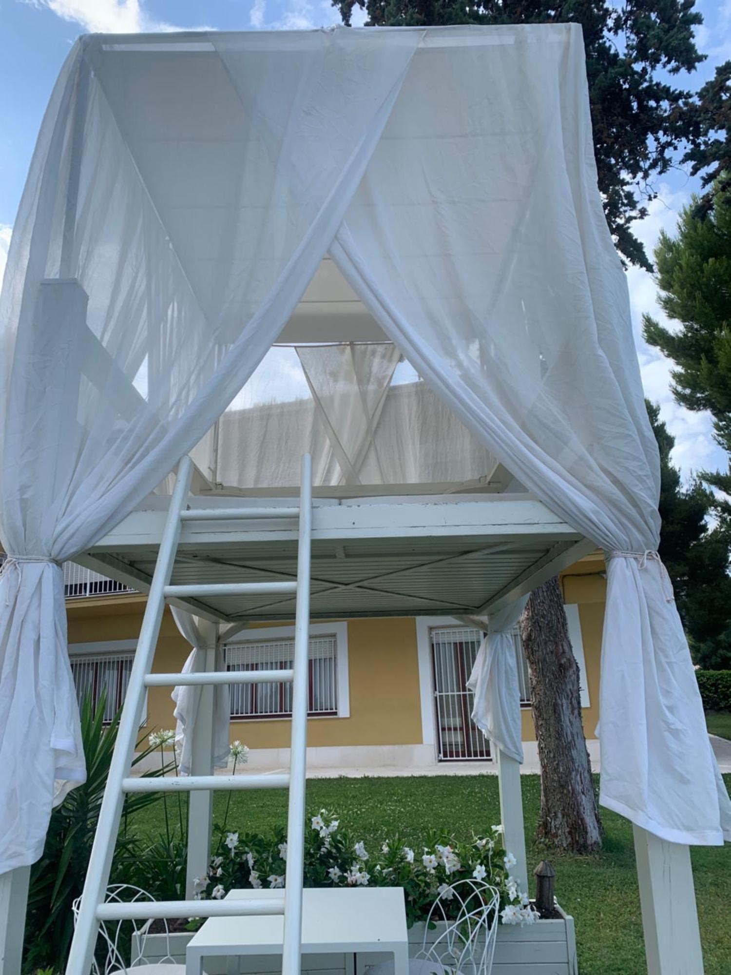 Tra Gli Alberi E Il Mare Panzió Sirolo Kültér fotó